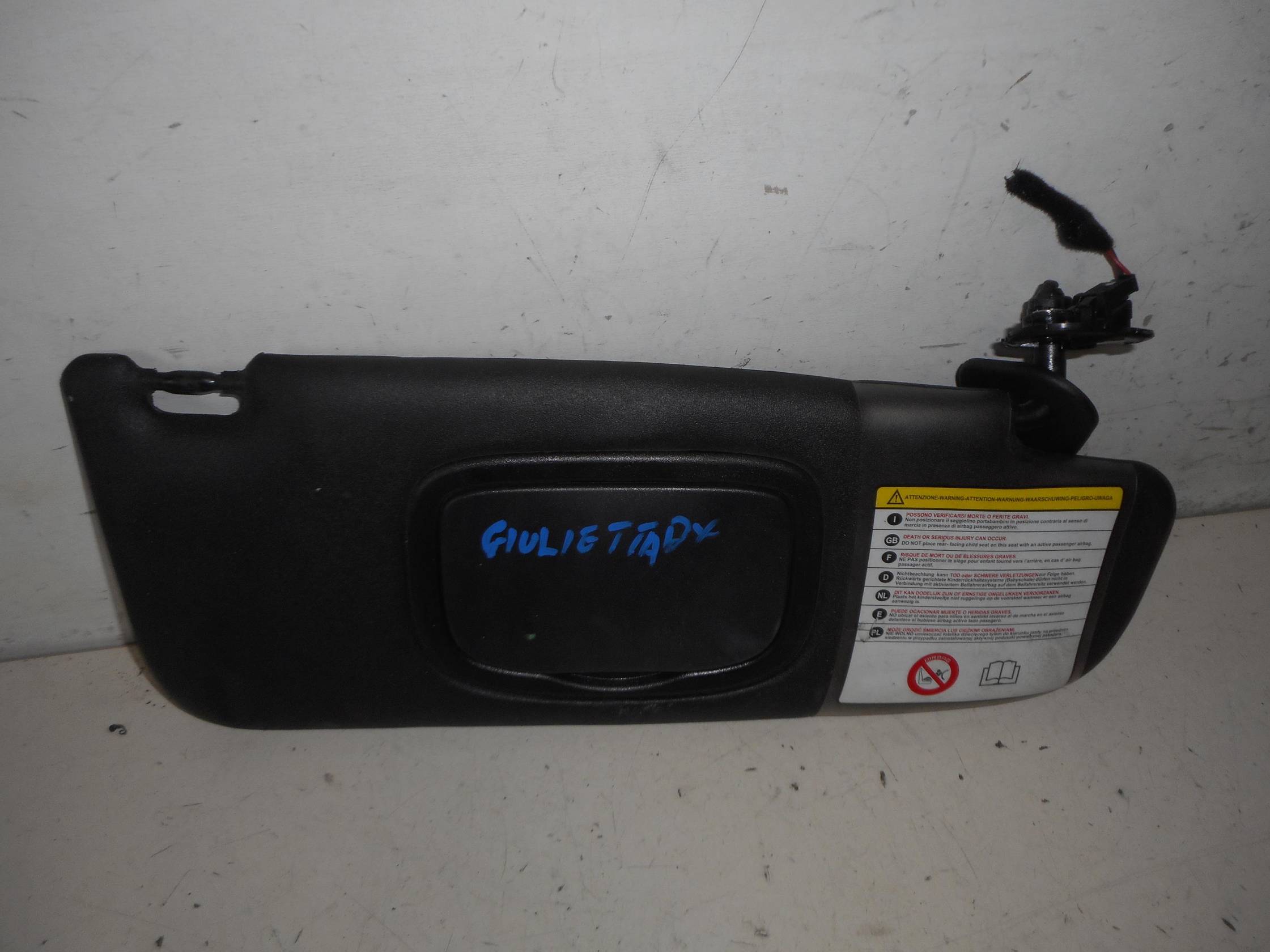 Aletta parasole parabrezza dx.